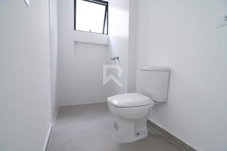 8_photo/94dce17287.5a68ae7b3d065cd2-ATLAS-785d0435-ab56-43d6-bea7-9291a9eae802.jpg de casa à venda com 3 quartos, 247m² em Cascatinha, Curitiba