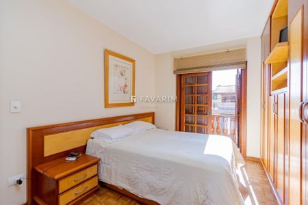 14_photo/94dce178c5.61df383ebc62b81a-ATLAS-b5d0bbc6-0ebb-43c5-a903-3e82f21ed54c.jpg de casa à venda com 3 quartos, 129m² em Santo Inácio, Curitiba