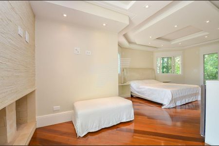 3_photo/94dce179bd.c48b7c1e58d559fc-ATLAS-2d4ef3f9-d1af-4b80-8e9e-ccdbe1a196e5.jpg de casa de condomínio à venda com 5 quartos, 1350m² em Cascatinha, Curitiba