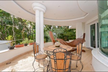 27_photo/94dce179bd.c48b7c1e58d559fc-ATLAS-e8069052-0acf-4549-990c-a9b80bff8c6f.jpg de casa de condomínio à venda com 5 quartos, 1350m² em Cascatinha, Curitiba