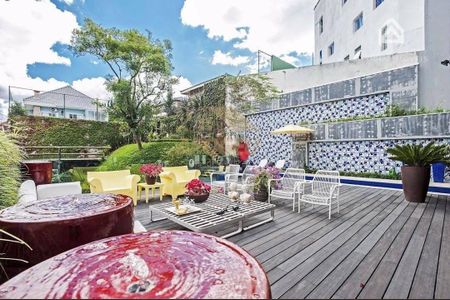 16_photo/94dce17d2d.c1dc00249eefaead-ATLAS-2b1b79c9-c018-4d14-9c2b-33510e60f505.jpg de casa à venda com 3 quartos, 452m² em Santo Inácio, Curitiba