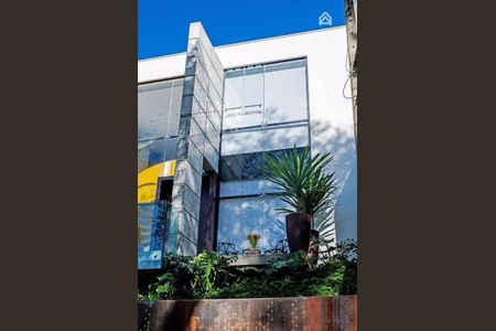 28_photo/94dce17d2d.c1dc00249eefaead-ATLAS-7029b6cb-2cd8-4cd2-9996-1bfc098a0951.jpg de casa à venda com 3 quartos, 452m² em Santo Inácio, Curitiba