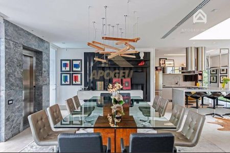 3_photo/94dce17d2d.c1dc00249eefaead-ATLAS-7d4a6d9f-a60b-4234-826a-1c3f109f32fb.jpg de casa à venda com 3 quartos, 452m² em Santo Inácio, Curitiba