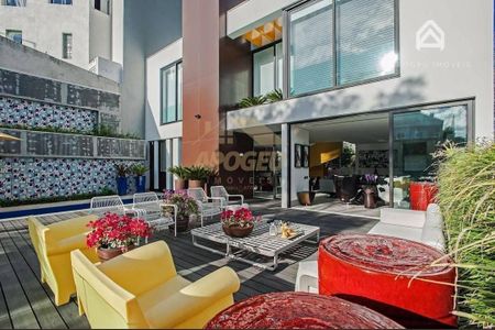 40_photo/94dce17d2d.c1dc00249eefaead-ATLAS-90e99144-382f-4eb5-943b-ff7d4aa8d66b.jpg de casa à venda com 3 quartos, 452m² em Santo Inácio, Curitiba