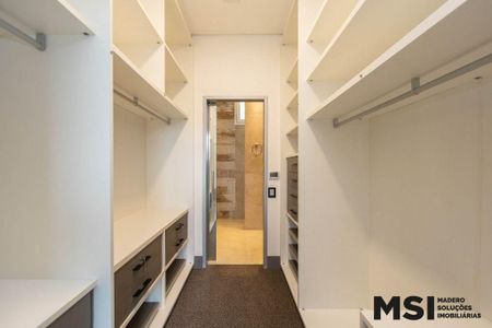 3_photo/94dce17d2d.c1dc00249eefaead-ATLAS-e2a80237-9ebd-4bb9-bca8-e2ed2fed1cab.jpg de casa à venda com 3 quartos, 452m² em Santo Inácio, Curitiba