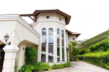 4_photo/94dce17d3b.9c16890d59937ae3-ATLAS-fd39ef4b-15db-44c6-82f4-55e424e7bedb.jpg de casa à venda com 4 quartos, 798m² em Santo Inácio, Curitiba