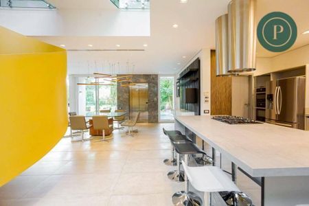 12_photo/94dce17d4b.a9fe67ee86852afe-ATLAS-3aa3a516-45d6-4acb-80d3-2a5e64f6a7d1.jpg de casa à venda com 3 quartos, 453m² em Santo Inácio, Curitiba