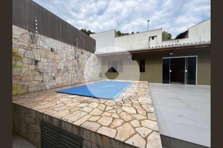 29_photo/94dce17d8b.ae3d86bef28e162d-ATLAS-01b2129a-9f8c-4e16-8f47-fcd116bf437f.jpg de casa à venda com 3 quartos, 240m² em Santo Inácio, Curitiba