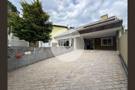 5_photo/94dce17d8b.ae3d86bef28e162d-ATLAS-2c3d68ef-029d-442a-80a0-bb341f8118a7.jpg de casa à venda com 3 quartos, 240m² em Santo Inácio, Curitiba