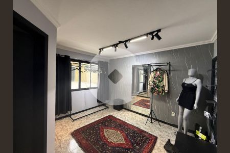 12_photo/94dce17d8b.ae3d86bef28e162d-ATLAS-fcf096de-17c7-42f7-ade0-92dff685111a.jpg de casa à venda com 3 quartos, 240m² em Santo Inácio, Curitiba