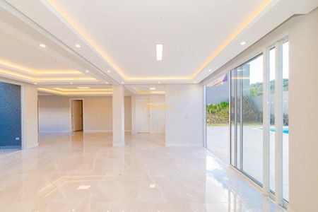 3_photo/94dce17de5.2f15d505e37c7ac5-ATLAS-77c15aa2-bf2f-4519-aba9-616d689fff04.jpg de casa à venda com 3 quartos, 210m² em Santo Inácio, Curitiba