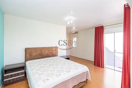 32_photo/94dce17e37.ec45c5915be217bb-ATLAS-9f3e0701-d64c-43be-aeef-0cee05e0124f.jpg de casa à venda com 3 quartos, 194m² em Santo Inácio, Curitiba