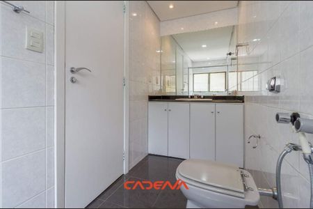 7_photo/94dce17e43.2b4381d368a6f37f-ATLAS-a1a74f97-eddb-4651-962e-355dad61d8e7.jpg de casa à venda com 4 quartos, 484m² em Santo Inácio, Curitiba