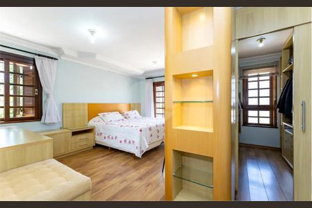 7_photo/94dce17e4b.93b8fa184532727f-ATLAS-36ff19c5-e7cc-4fe5-9d3d-76140ac7793d.jpg de casa à venda com 3 quartos, 313m² em Santo Inácio, Curitiba