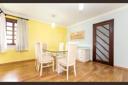 4_photo/94dce17e4b.93b8fa184532727f-ATLAS-b8afe6c2-5511-42fa-95b2-3867afa9ce7a.jpg de casa à venda com 3 quartos, 313m² em Santo Inácio, Curitiba