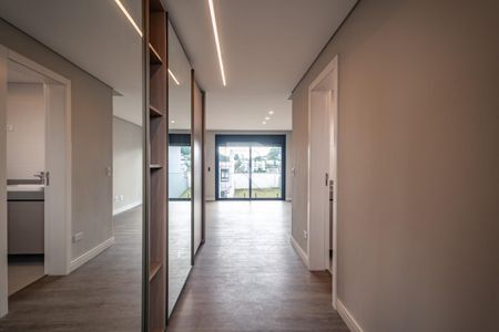 34_photo/94dce17fd3.ad5c9bb97a32c5f8-ATLAS-9b4e0bde-e86a-49bd-afcd-79cf9431b826.jpg de casa à venda com 3 quartos, 255m² em Santo Inácio, Curitiba