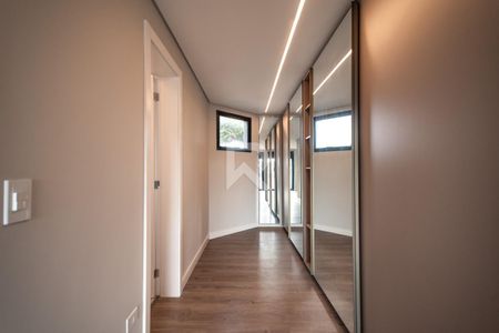 33_photo/94dce17fd3.ad5c9bb97a32c5f8-ATLAS-ce6a1acb-5ec5-4885-be2b-bbbdffa0c91f.jpg de casa à venda com 3 quartos, 255m² em Santo Inácio, Curitiba