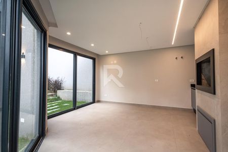 19_photo/94dce17fd3.ad5c9bb97a32c5f8-ATLAS-d5fcd2db-94ce-4d5e-861f-ca7d33df01ff.jpg de casa à venda com 3 quartos, 255m² em Santo Inácio, Curitiba