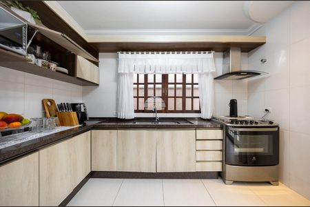 7_photo/94dce18027.e6f02a1e96aef2b1-ATLAS-1c17cd57-7c9d-4824-b810-a2da4958cdcf.jpg de apartamento à venda com 4 quartos, 215m² em Santo Inácio, Curitiba