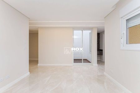 3_photo/94dce18061.2f15d505e37c7ac5-ATLAS-2d486979-b68f-4a03-ba89-839da6b9fcda.jpg de casa à venda com 3 quartos, 179m² em Santo Inácio, Curitiba