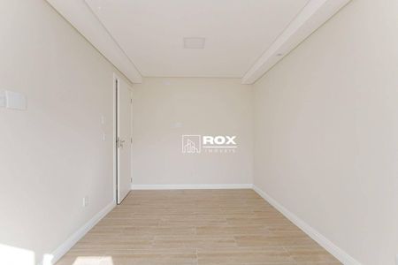 2_photo/94dce18061.2f15d505e37c7ac5-ATLAS-911e95f7-d702-4e9d-9a1d-cafc0dcf9e27.jpg de casa à venda com 3 quartos, 179m² em Santo Inácio, Curitiba