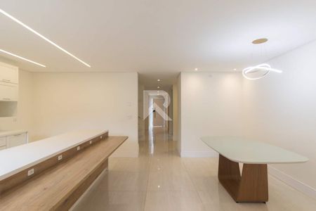 11_photo/94dce18061.bc6d0b4d8350b1c1-ATLAS-74e54e81-e60c-4e5a-8f16-3acf7fed0a3b.jpg de casa à venda com 3 quartos, 179m² em Santo Inácio, Curitiba