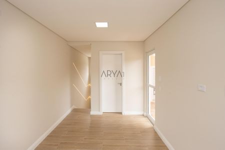 10_photo/94dce18061.bc6d0b4d8350b1c1-ATLAS-aa9989a8-6ce2-43fe-a8ab-eb63f961d06d.jpg de casa à venda com 3 quartos, 179m² em Santo Inácio, Curitiba