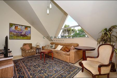 4_photo/94dce18097.18d35e9b3b089d06-ATLAS-19c7f73b-e9bb-4237-945a-09c9a1f711b2.jpg de casa à venda com 3 quartos, 165m² em Santo Inácio, Curitiba