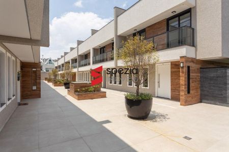 38_photo/94dce18131.b5944a8458db63ed-ATLAS-a07c0fc6-efeb-4e61-a87b-27b84ea690c7.jpg de casa à venda com 3 quartos, 240m² em Santo Inácio, Curitiba