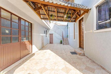 13_photo/94dce181e1.86fa7c56df5ec564-ATLAS-3d4512d5-cd60-4482-9606-8b40e1fb48e4.jpg de casa à venda com 4 quartos, 272m² em Santo Inácio, Curitiba