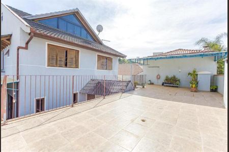 2_photo/94dce181e1.86fa7c56df5ec564-ATLAS-96befa2d-0d6f-460a-bf20-379e85f25ac2.jpg de casa à venda com 4 quartos, 272m² em Santo Inácio, Curitiba