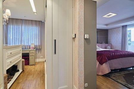 25_photo/94dce182f9.646fae3a1fa4a2d8-ATLAS-2ec04dae-0959-41fb-96c3-ca032449b150.jpg de casa à venda com 4 quartos, 280m² em Santo Inácio, Curitiba