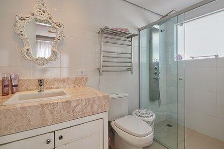 46_photo/94dce182f9.646fae3a1fa4a2d8-ATLAS-6c5d0795-4f9f-48b0-bae4-b9f7ee89350c.jpg de casa à venda com 4 quartos, 280m² em Santo Inácio, Curitiba