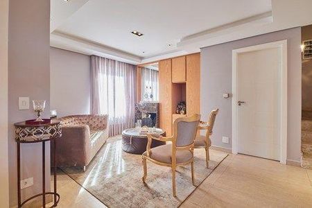 6_photo/94dce182f9.646fae3a1fa4a2d8-ATLAS-9c70be80-9323-4b8a-9d46-a9eee79df317.jpg de casa à venda com 4 quartos, 280m² em Santo Inácio, Curitiba