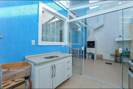 6_photo/94dce18497.8a734c1c2a3b006e-ATLAS-0f5c8480-4d47-4d96-bde1-d89939187ca6.jpg de casa à venda com 3 quartos, 158m² em Santo Inácio, Curitiba