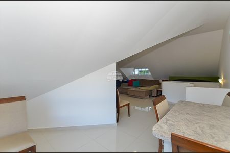 8_photo/94dce18497.8a734c1c2a3b006e-ATLAS-d3d56714-47db-4734-875d-d1fd1a4fc344.jpg de casa à venda com 3 quartos, 158m² em Santo Inácio, Curitiba