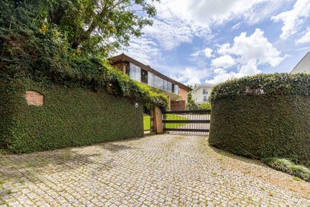 4_photo/94dce184bf.1d0d827e26d2d819-ATLAS-311782e5-e636-4821-b6cd-12a9144e2a3b.jpg de casa à venda com 4 quartos, 299m² em Santo Inácio, Curitiba