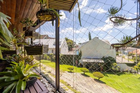 5_photo/94dce184bf.1d0d827e26d2d819-ATLAS-b8216c0e-8b9b-44e1-8c13-b585bc4ad9da.jpg de casa à venda com 4 quartos, 299m² em Santo Inácio, Curitiba