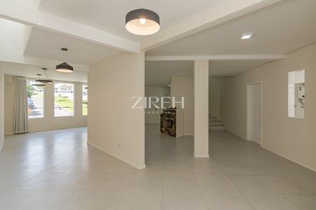 8_photo/94dce184d5.f30ba144aef4c986-ATLAS-019b5431-6879-4feb-b63e-7646b0615037.jpg de casa para alugar com 3 quartos, 403m² em Santo Inácio, Curitiba
