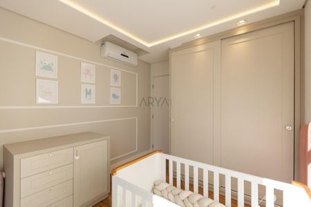 4_photo/94dce1852d.fdf07e2a49b15328-ATLAS-502f380c-68c6-4bfd-aeda-05441f736651.jpg de casa à venda com 3 quartos, 266m² em Santo Inácio, Curitiba