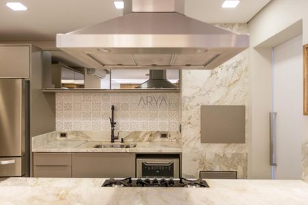 10_photo/94dce1852d.fdf07e2a49b15328-ATLAS-d5476e2f-e18d-48af-9d57-5e801219e309.jpg de casa à venda com 3 quartos, 266m² em Santo Inácio, Curitiba