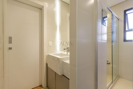 7_photo/94dce1852d.fdf07e2a49b15328-ATLAS-e7d10abd-70f5-4d75-bbd3-35a1ee8f8bd8.jpg de casa à venda com 3 quartos, 266m² em Santo Inácio, Curitiba