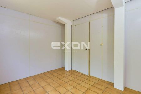 8_photo/94dce18555.7a69ff73eb43ff8d-ATLAS-1ddd0e5a-6037-4d30-8eb0-f1e5bd2f011f.jpg de casa para alugar com 7 quartos, 360m² em Santo Inácio, Curitiba