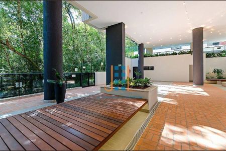 24_photo/94dce186bb.2bc71b9365d3f251-ATLAS-3de35e98-643a-44ca-9d92-e476060393e8.jpg de apartamento à venda com 2 quartos, 56m² em Santo Inácio, Curitiba