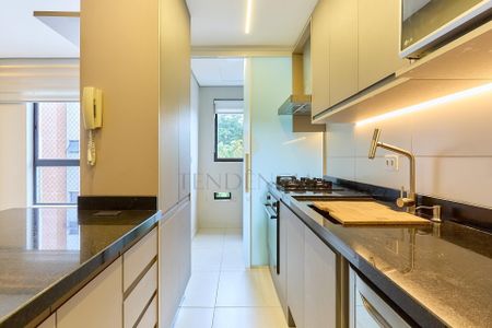 6_photo/94dce186bd.34eacb6c19f30a3b-ATLAS-80cbf82d-b360-47f0-b89d-1aaee2f3c6ab.jpg de apartamento à venda com 3 quartos, 69m² em Santo Inácio, Curitiba