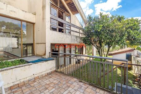 25_photo/94dce18735.588d4a7fb74764b6-ATLAS-a406d400-ca17-4e19-8d3f-990bc1c2b128.jpg de casa à venda com 3 quartos, 298m² em Santo Inácio, Curitiba