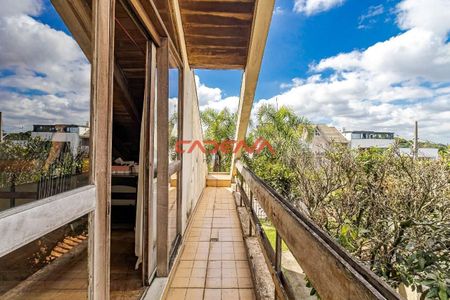 6_photo/94dce18735.588d4a7fb74764b6-ATLAS-acede0a8-1451-4c75-9d17-7720d9672df0.jpg de casa à venda com 3 quartos, 298m² em Santo Inácio, Curitiba