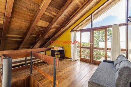 18_photo/94dce18735.588d4a7fb74764b6-ATLAS-b2607a62-7be0-41d9-a9cd-b4f3942c67e2.jpg de casa à venda com 3 quartos, 298m² em Santo Inácio, Curitiba