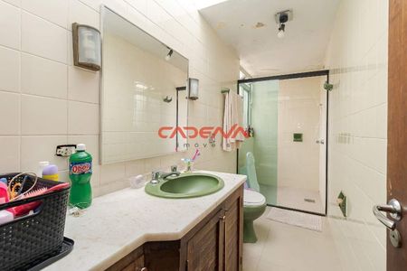 14_photo/94dce18735.588d4a7fb74764b6-ATLAS-c9d11bb3-e399-4b25-8ccc-35292d2d5cf7.jpg de casa à venda com 3 quartos, 298m² em Santo Inácio, Curitiba