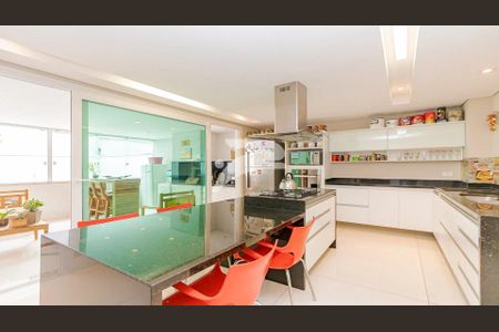 10_photo/94dce188b9.37bb76e72431c436-ATLAS-4acb1148-7bef-4d3b-91aa-abd9eed5ace2.jpg de casa à venda com 4 quartos, 278m² em Santo Inácio, Curitiba